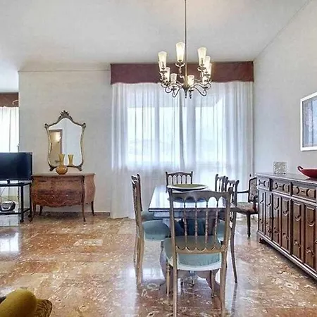 Frati Bigi With Two Bedrooms And Parking-3